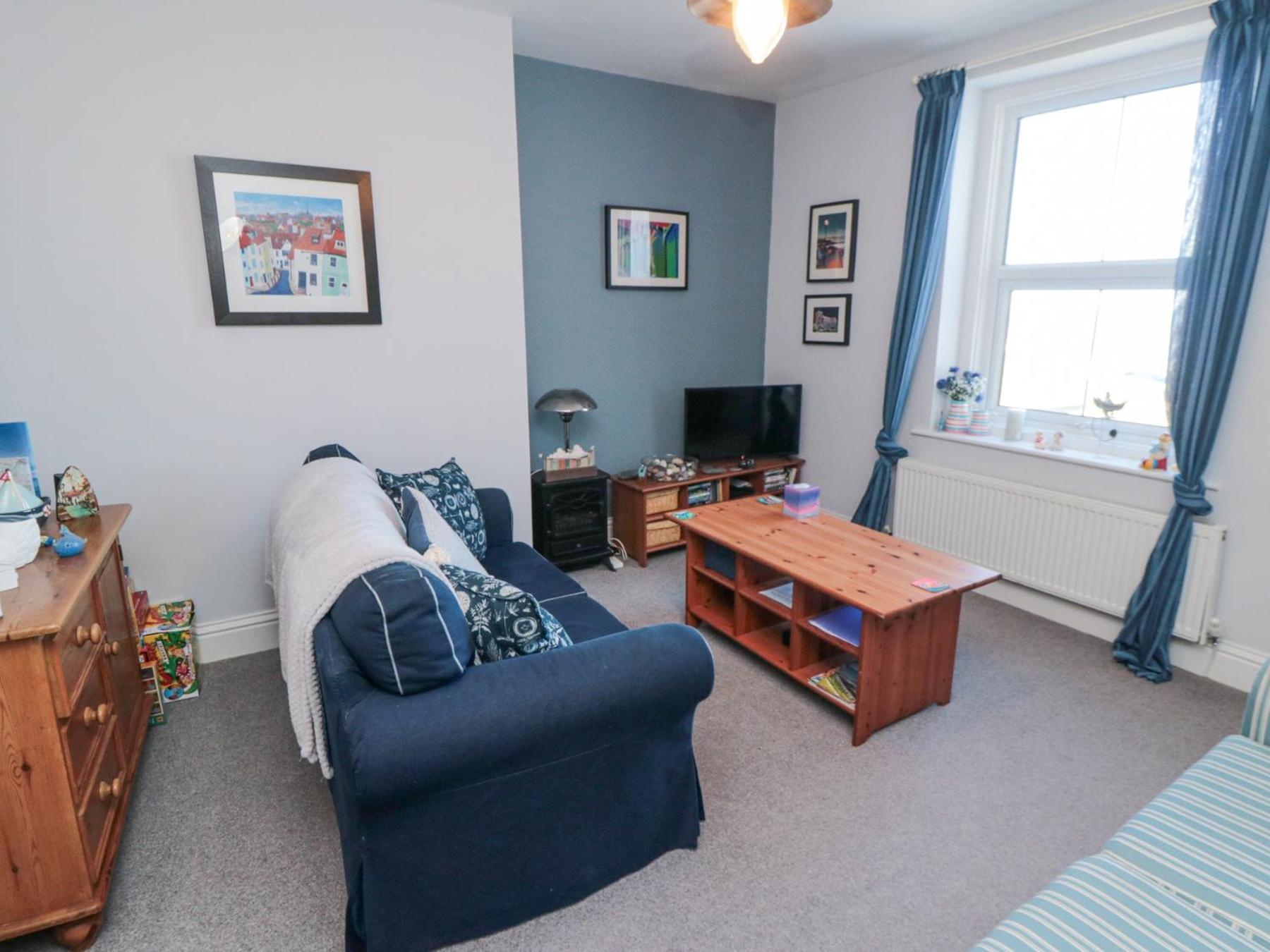 Mamoir's Place Apartment Whitby